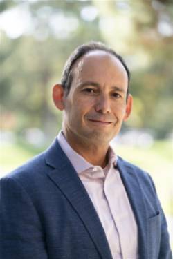 MVS Interim Dean David Vera